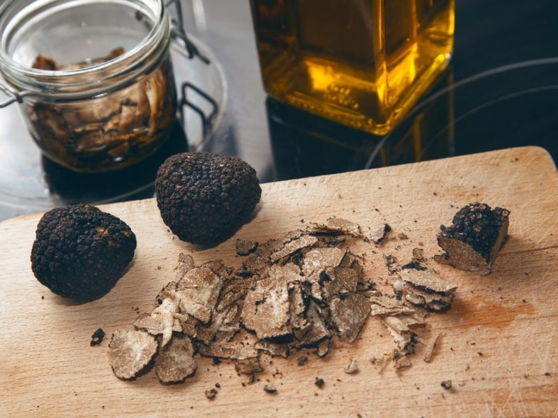 Truffe, truffe fraîche, truffe congelée, truffe noire, truffe d'été en ligne