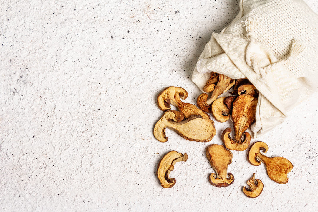 Guide Ultime des Champignons Secs Variétés, Conservation et Idées pour Vos Assaisonnements Truffés